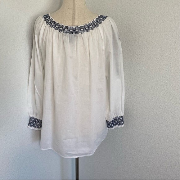 Karen Kane White Navy Peasant Style Embroidery Crochet Boho Flowy Top SZ L - Picture 7 of 11